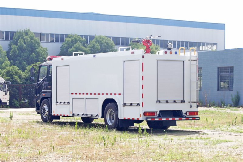 消防车科普：不只是“会喷水的红卡车”
